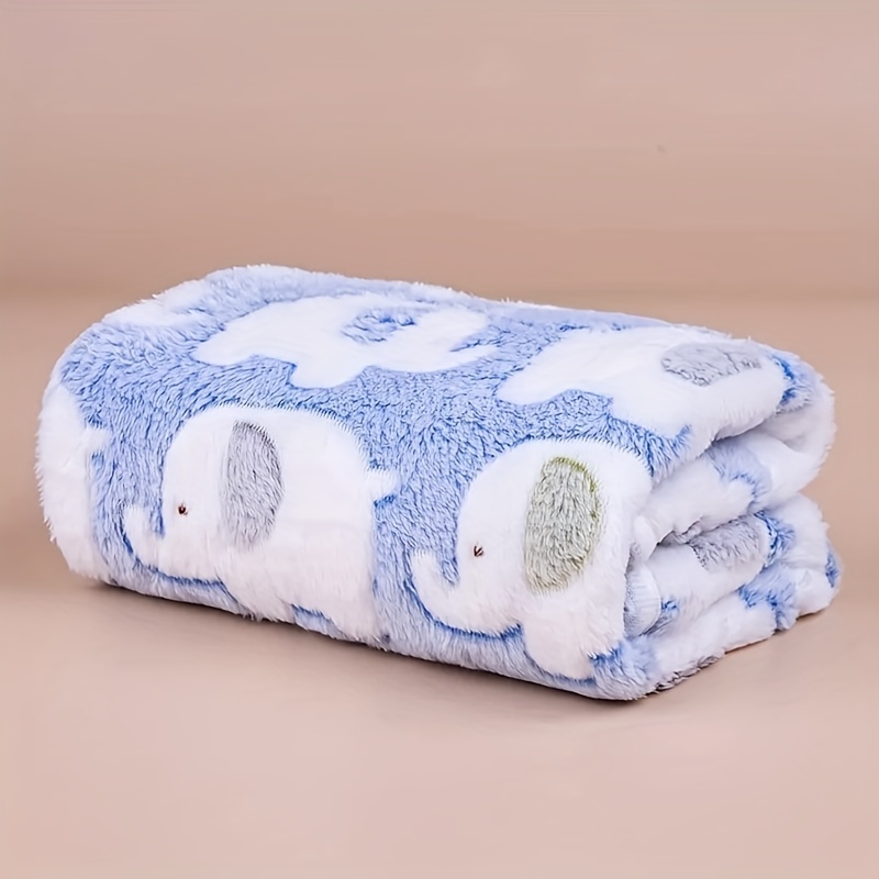 Soft and Cozy Cartoon Elephant - Christmas Throw Blanket 리뷰 및 가격
